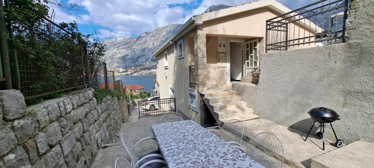 Apartment Vujosevic D&D Kotor Exteriör bild
