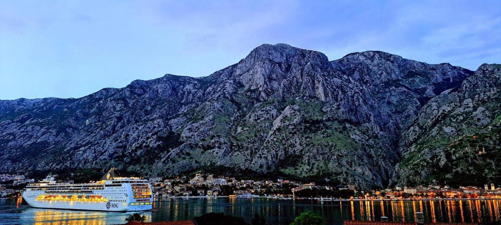 Apartment Vujosevic D&D Kotor Exteriör bild