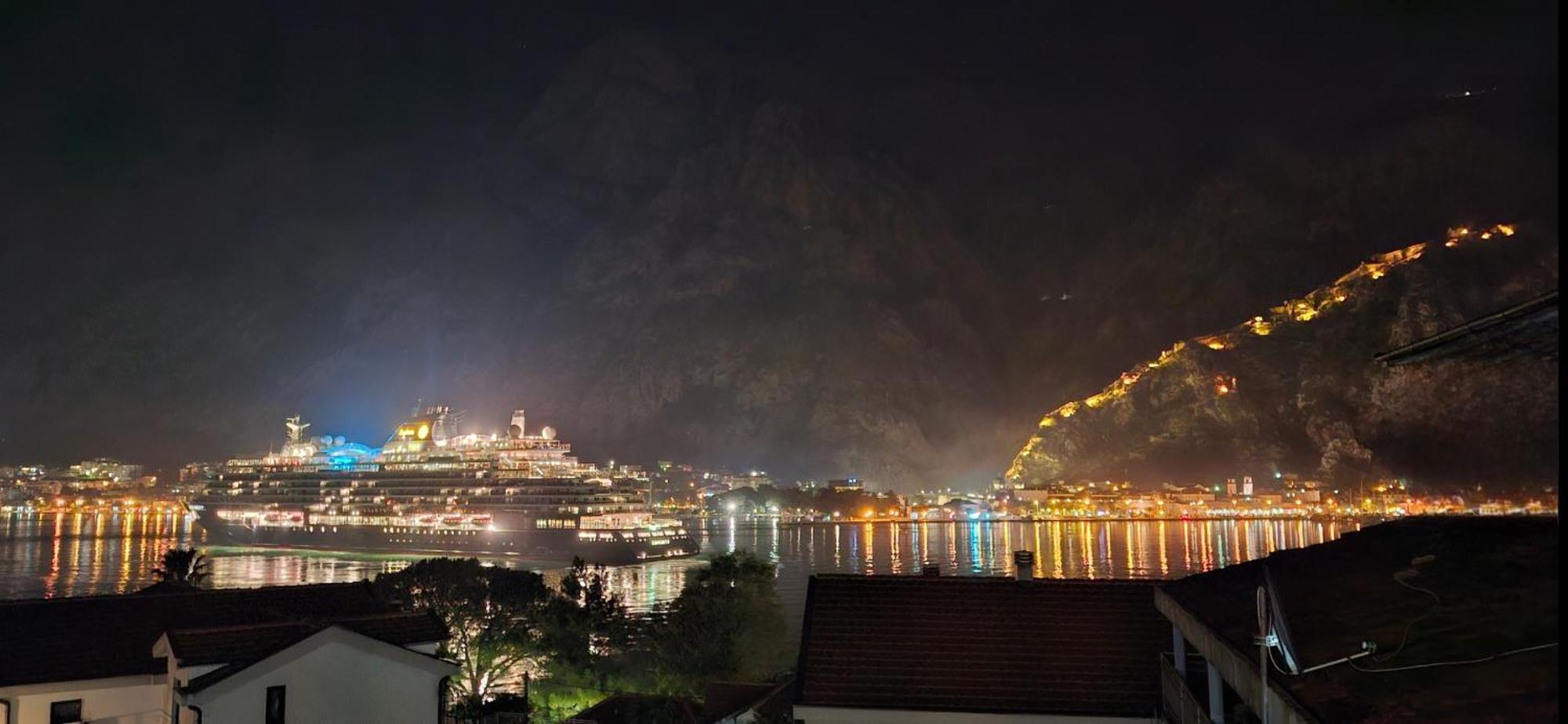 Apartment Vujosevic D&D Kotor Exteriör bild